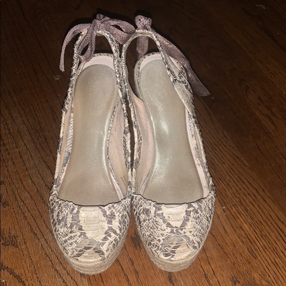 Snake print high heels!